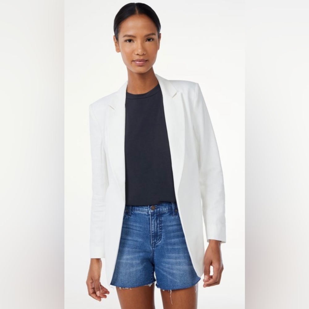 Small ~ Linen White Blazer with Pockets and Belt Tie